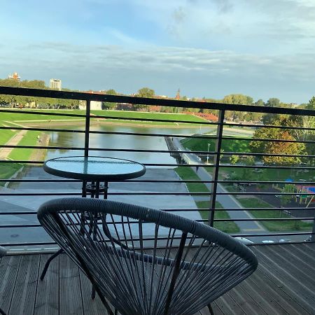 Riverside Apartment Self Check-In 克莱佩达 外观 照片
